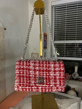 Badgley Mischka Red Tweed Messenger Bag with Heavy Chain 5.5”x 9”x 2.5” NWT